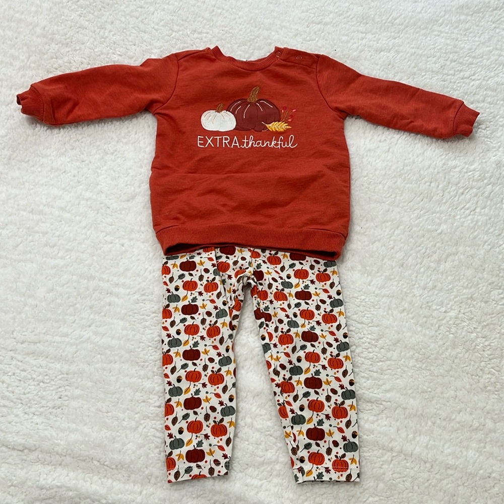 Cute 18m Thanksgiving set.